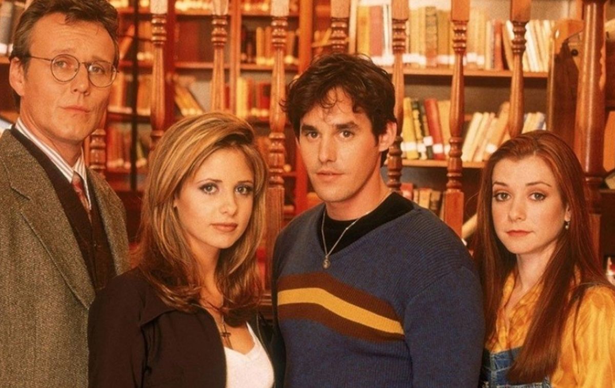Résumé de la saison 1 de Buffy contre les vampires