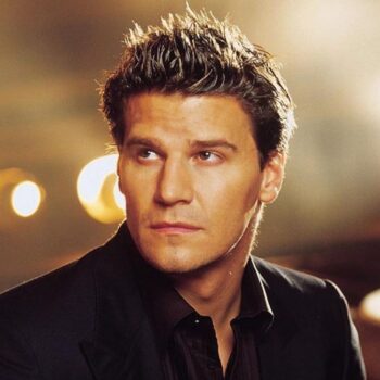 Le personnage d'Angel dans Buffy contre les vampires origines et évolution